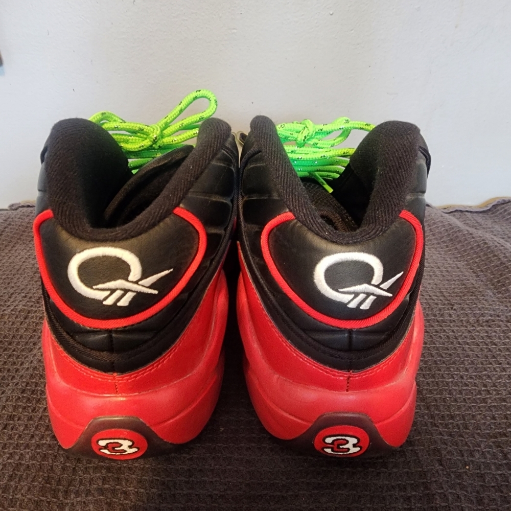 Mens Reebok Size 8.5 - Picture 4 of 4